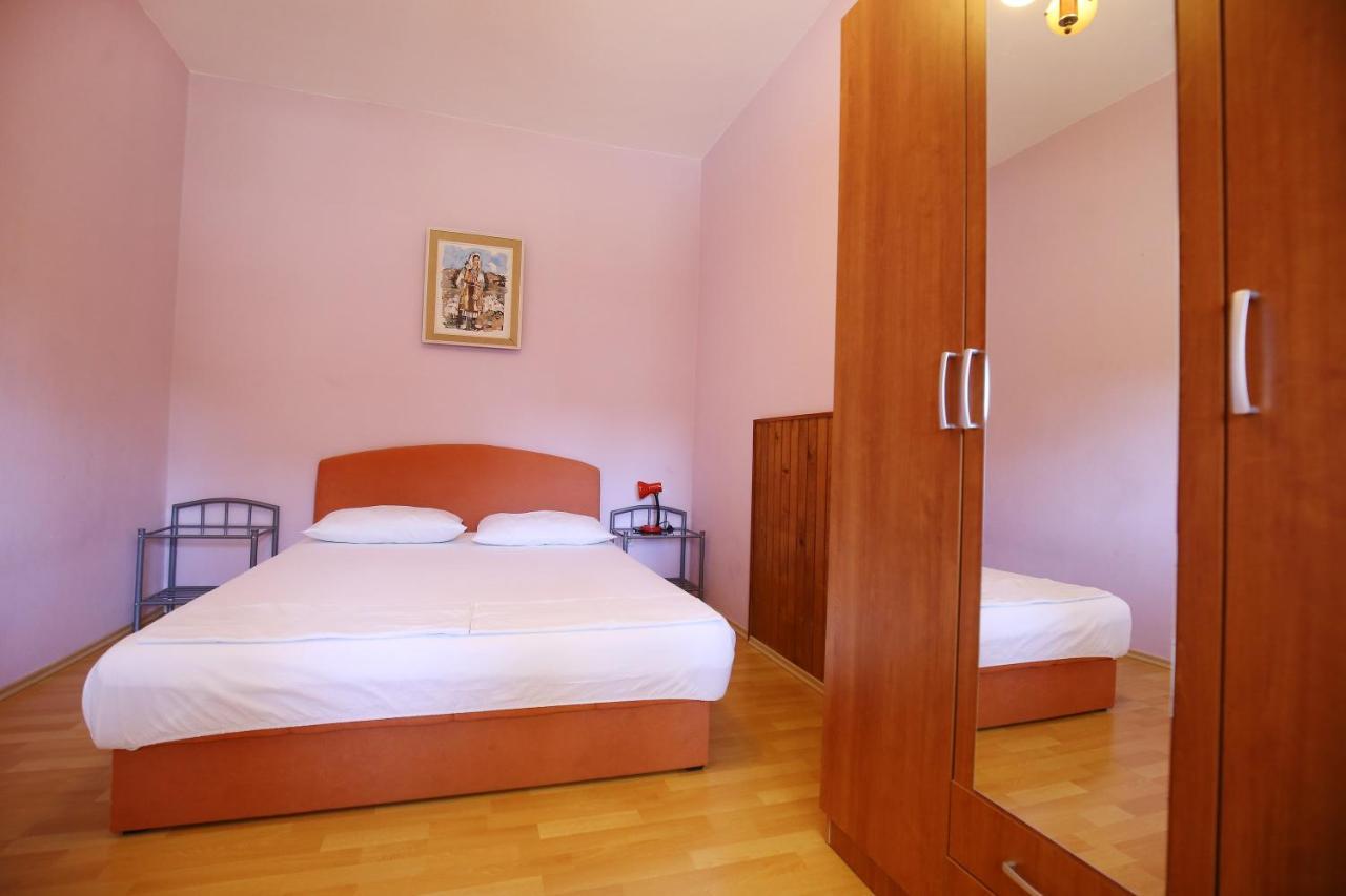 Apartmani Buca Биоград-на-Мору Экстерьер фото