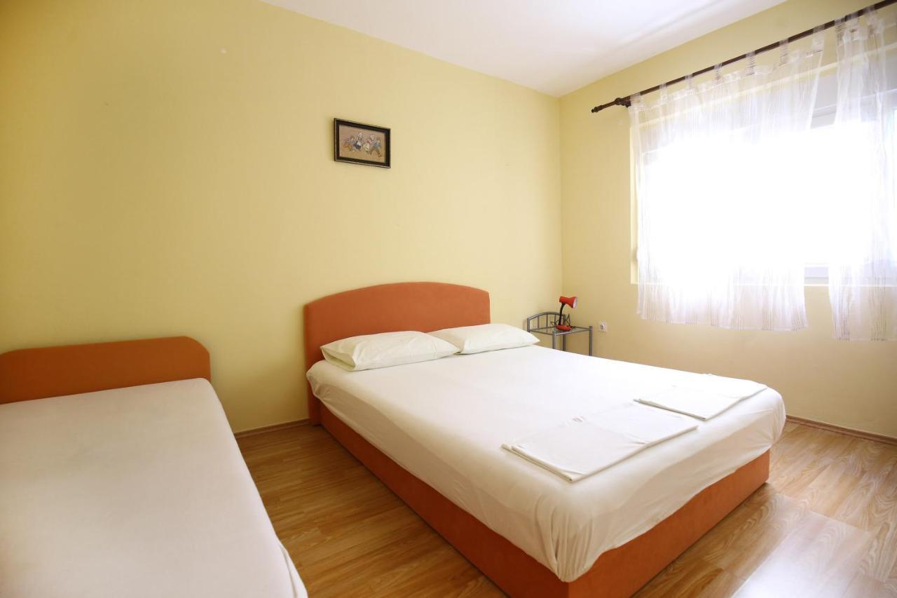 Apartmani Buca Биоград-на-Мору Экстерьер фото