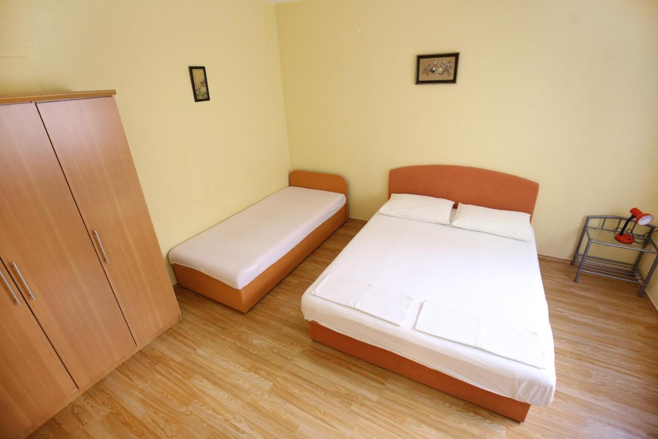 Apartmani Buca Биоград-на-Мору Экстерьер фото